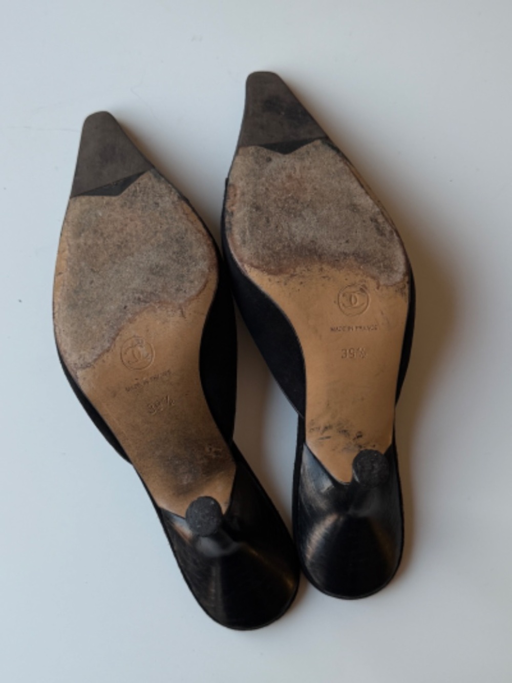 CHANEL vintage black suede mules, EU 39.5 / US 9, 3.5’’ heel - Picture 13 of 15